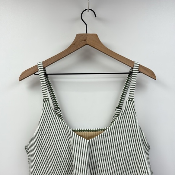 NWOT Lane Bryant Cacique Seersucker Striped Ruffle Tankini Swim Top Green 16 - Picture 2 of 8